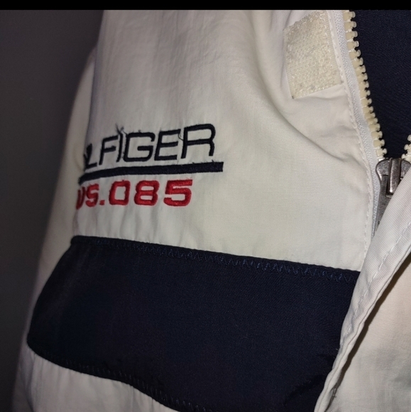 VINTAGE Tommy Hilfiger jacket - Picture 3 of 9